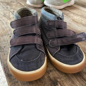 Old Navy boys shoes